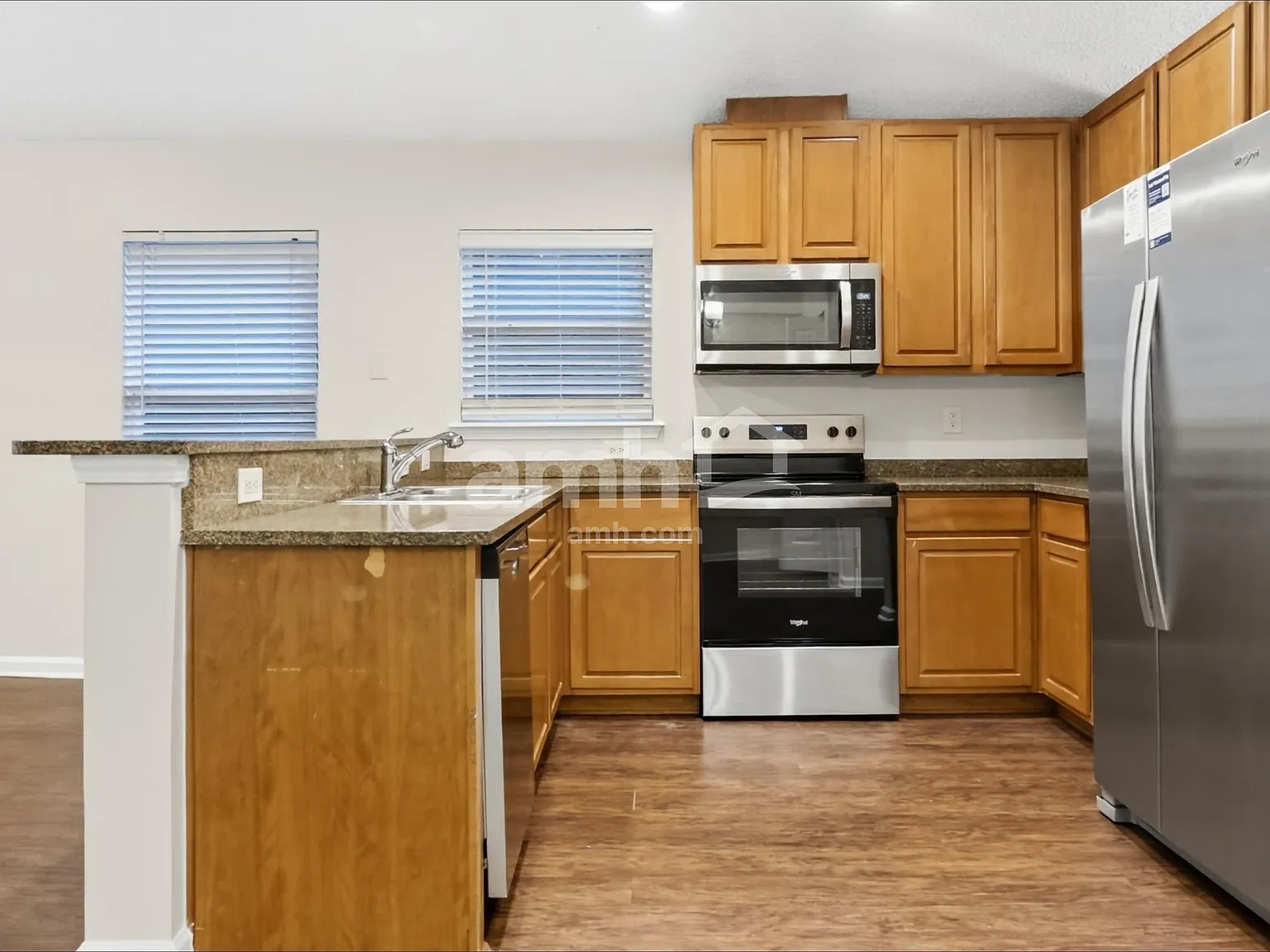 4 bed, 2.0 bath, 1673 sqft, $2,145 — Photo 3