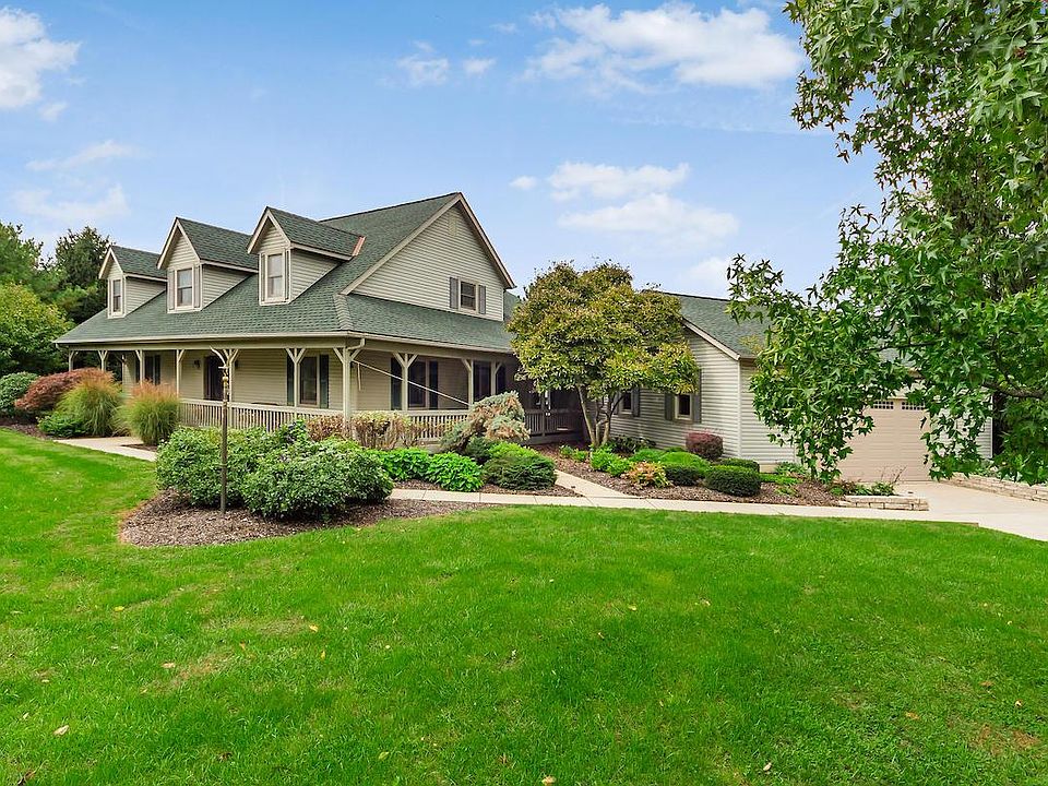 1st image of 7233 Edenborough Ct NW