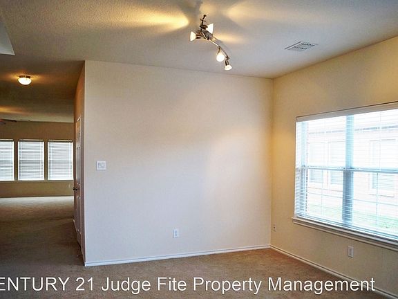 3rd image of 2500 Shannon Dr