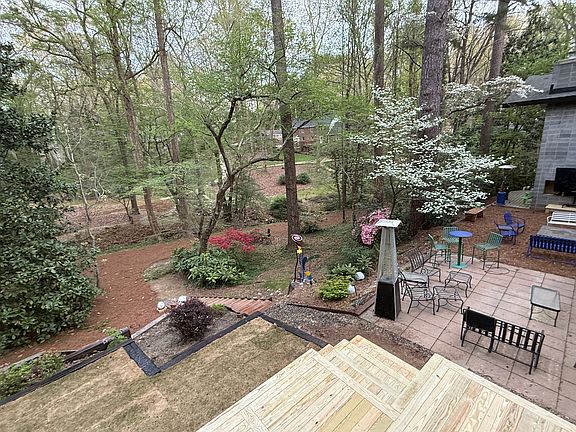 5th image of 5704 Winthrop Dr