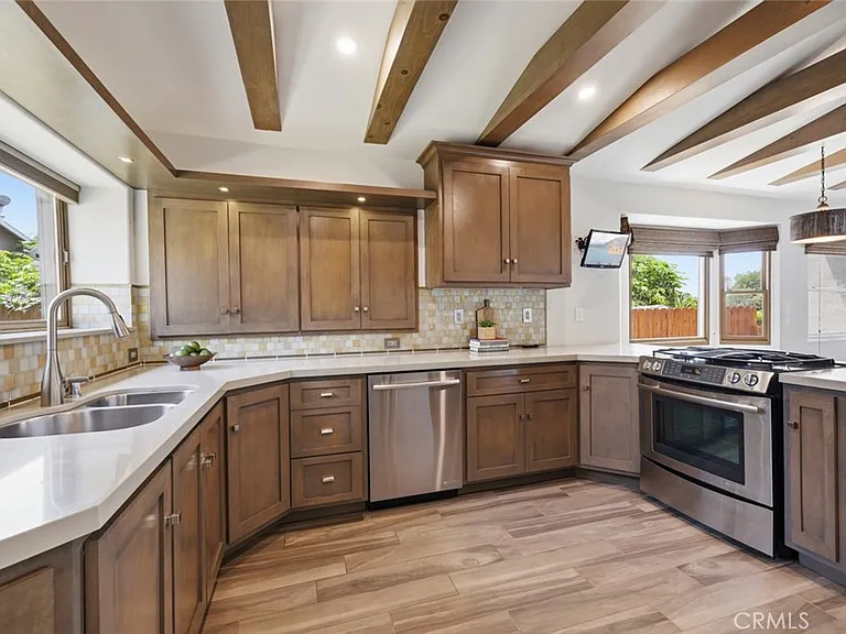 173 W Avenida Alessandro — Photo 10