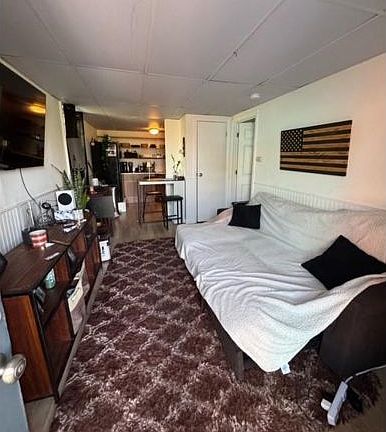 2nd image of 25 Auburn Ave #1
