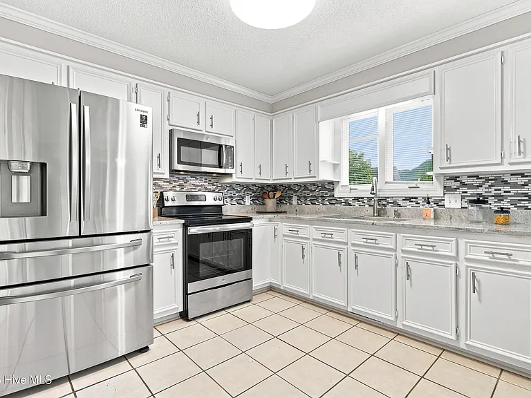 1707 Paramore Dr — Photo 4