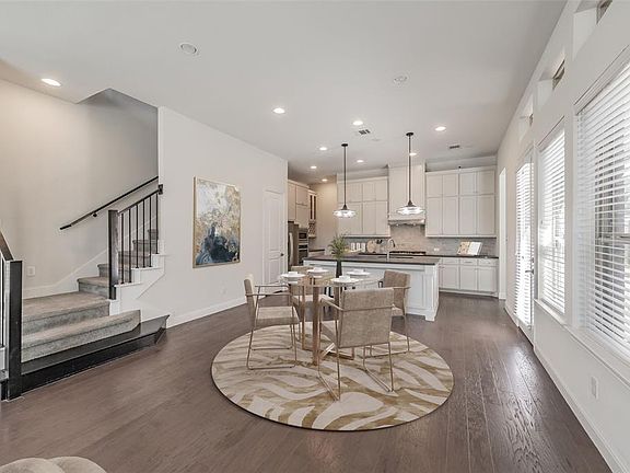 5th image of 8075 Sunflower Ln