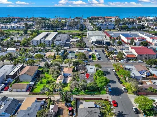 3304 Roosevelt St #R, Carlsbad, CA 92008