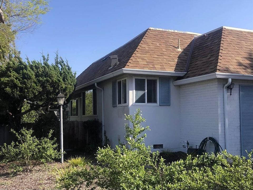 2nd image of 642 Keats Ct #642