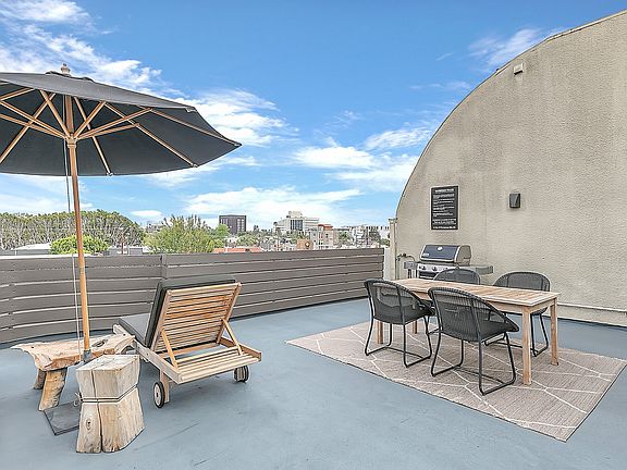 5th image of 435 S Detroit St APT 105
