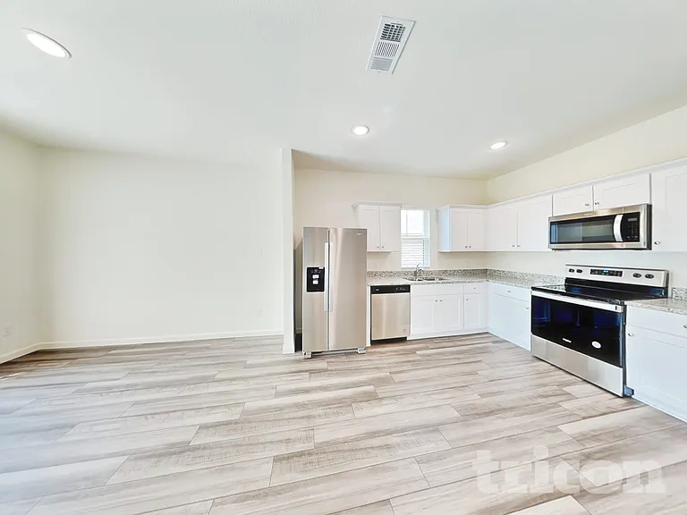 2532 Sanders Creek Dr — Photo 5