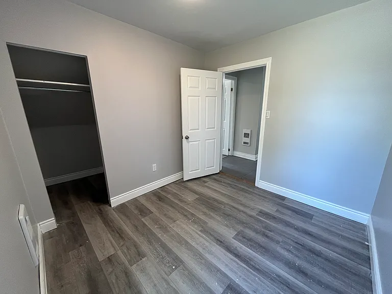 807 Wellington Ave #1 — Photo 8