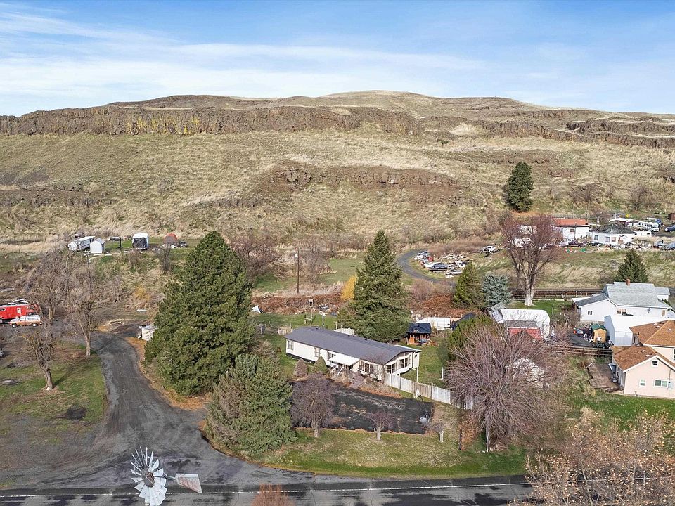 400 S Main St, Washtucna, WA 99371 MLS 271449 Zillow