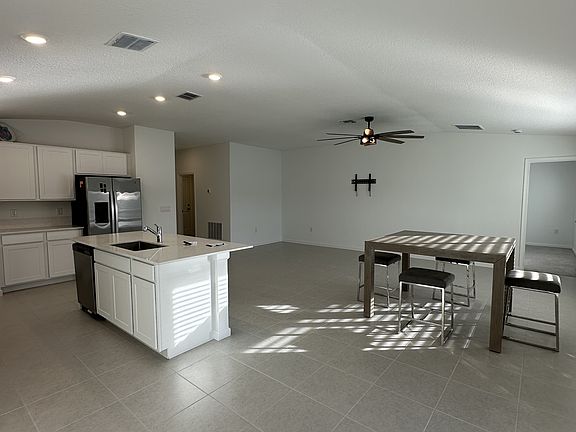 4th image of 1825 Diablo Cir SW
