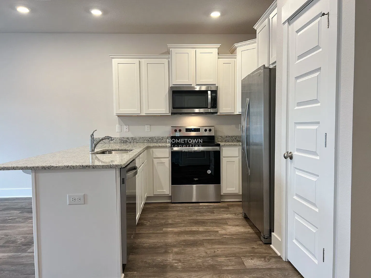 3 bed, 2.5 bath, 1537 sqft, $1,750 — Photo 3