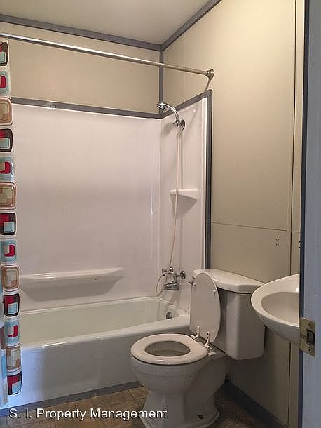 1st image of 1300 Shomaker Dr APT 6