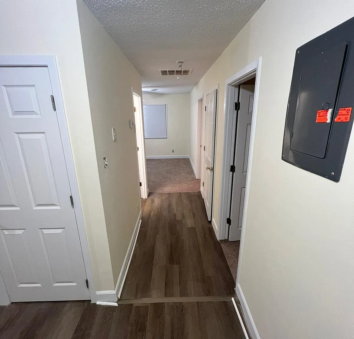 2 bed, 900 sqft, $1,050 — Photo 4