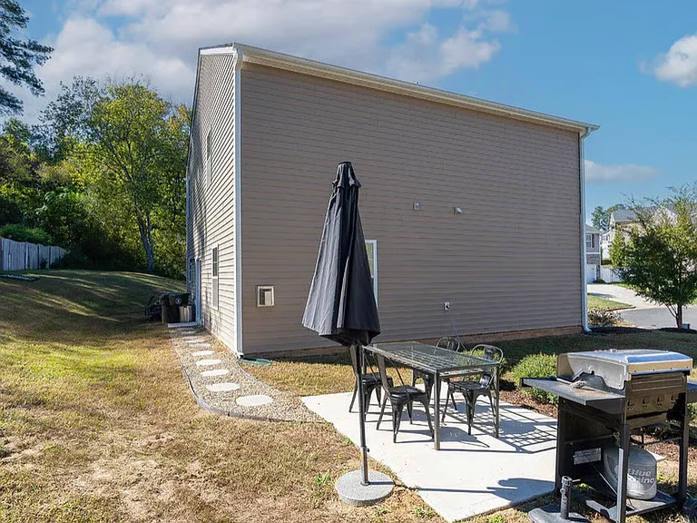 129 Zulabelle Ct — Photo 4