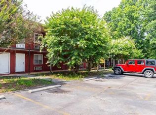 "Bright & Spacious 1BR/1BA with Open Concept Perfect for UT Students", Knoxville, TN 37920