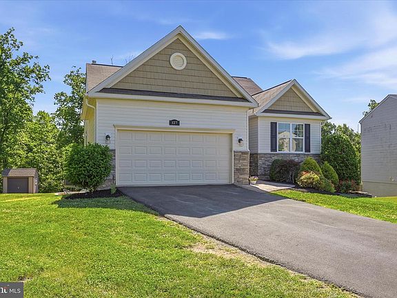 4th image of 127 Auburn Hill Ct
