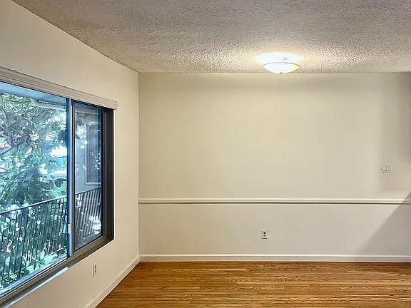 4th image of 1403 N Alta Vista Blvd APT 3