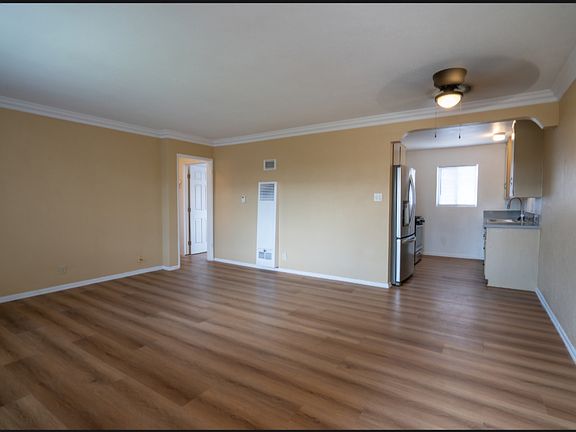 4th image of 1125 N Mayfair Ave #7