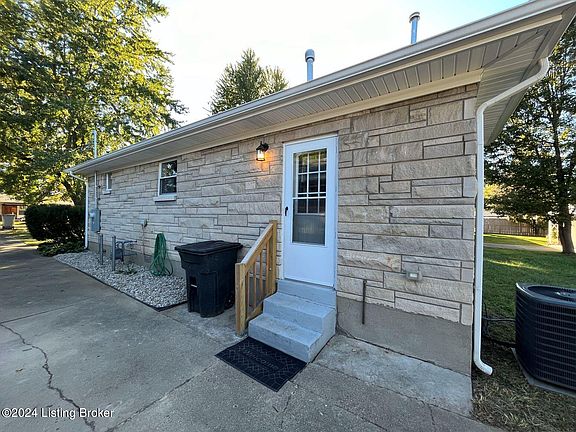 3rd image of 5213 Witten Dr