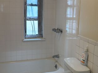 32 E Kingsbridge Rd #C3, Bronx, NY 10468