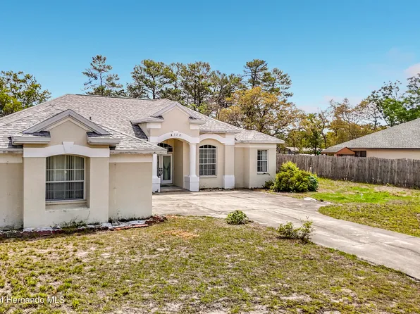 8110 Nightwalker Rd, Weeki Wachee, FL 34613