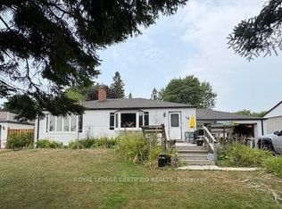 16 Almond Ave, Whitby, ON L1P 1K5