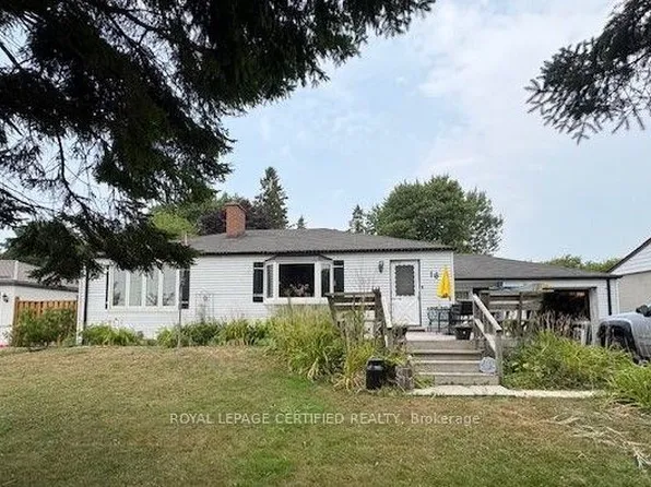 16 Almond Ave, Whitby, ON L1P 1K5
