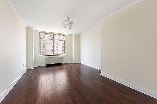 1st image of 1760 2nd Ave APT 21E