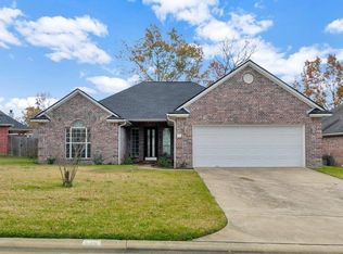 130 Boulder Ln, Nacogdoches, TX 75965