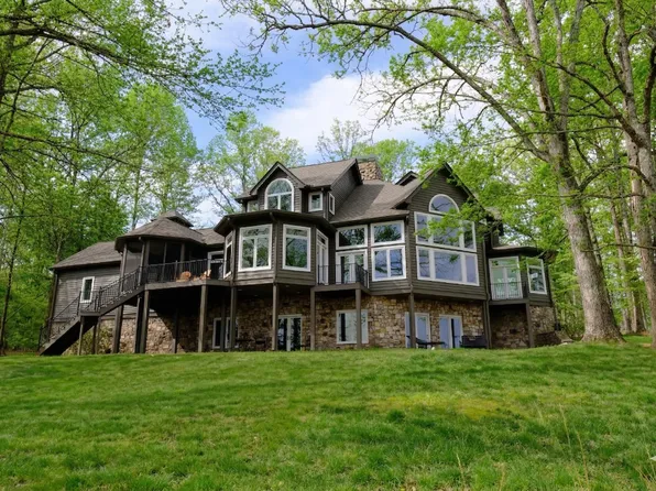 233 Stable Gate Dr, Campobello, SC 29322