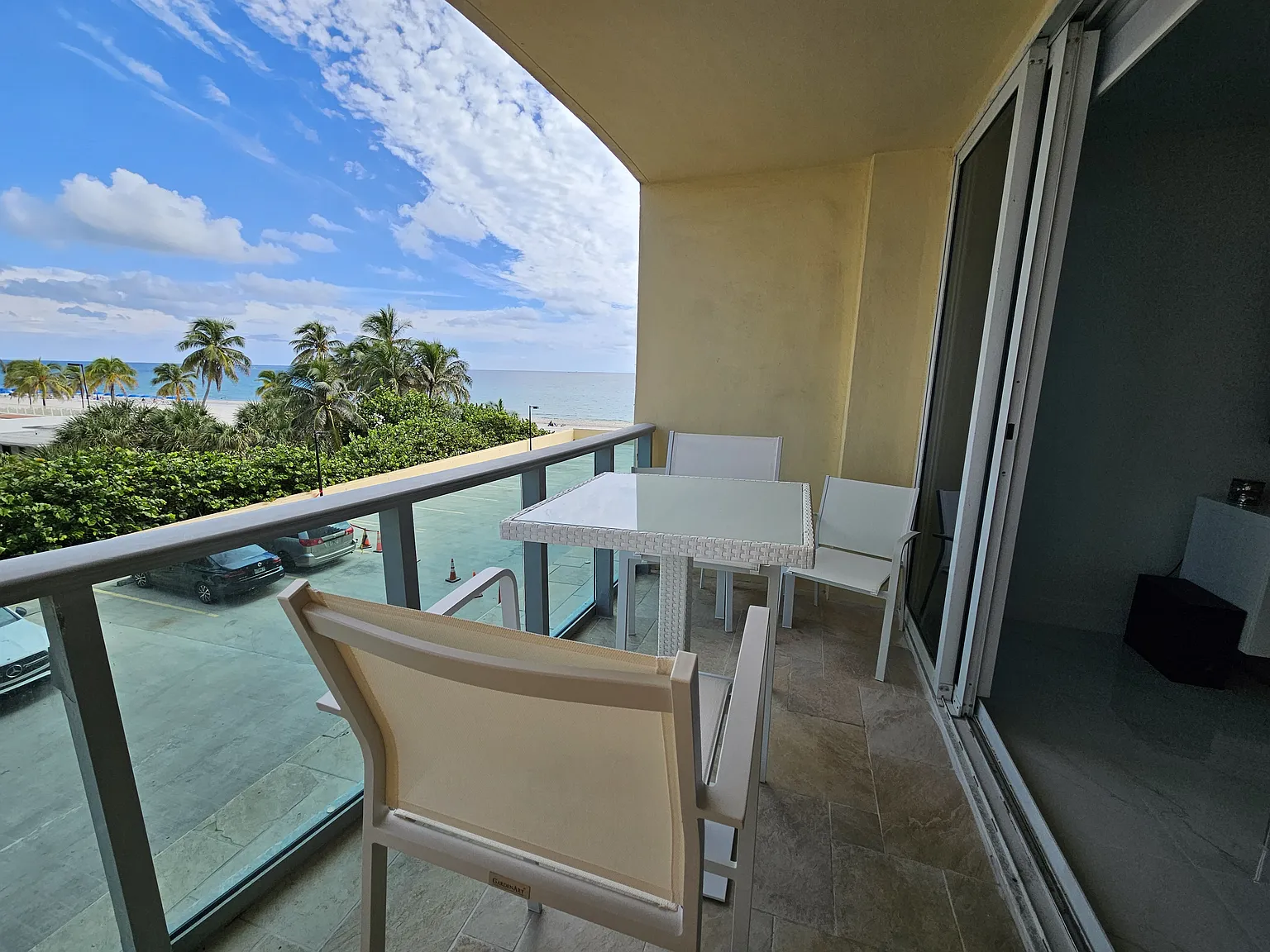 1 bed, 1.5 bath, 835 sqft, $3,800 — Photo 1