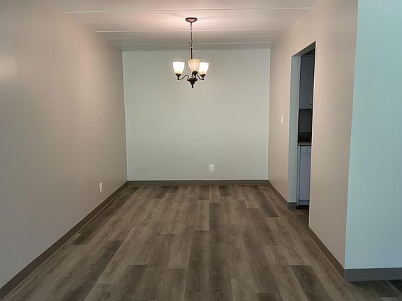 2nd image of 100 Penn Pleasant Dr #14