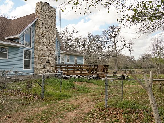 3rd image of 4731 Krischke Rd