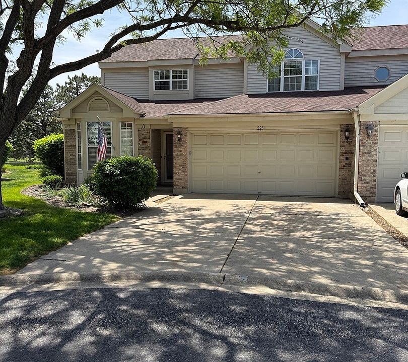 1st image of 223 Williamsburg Ct