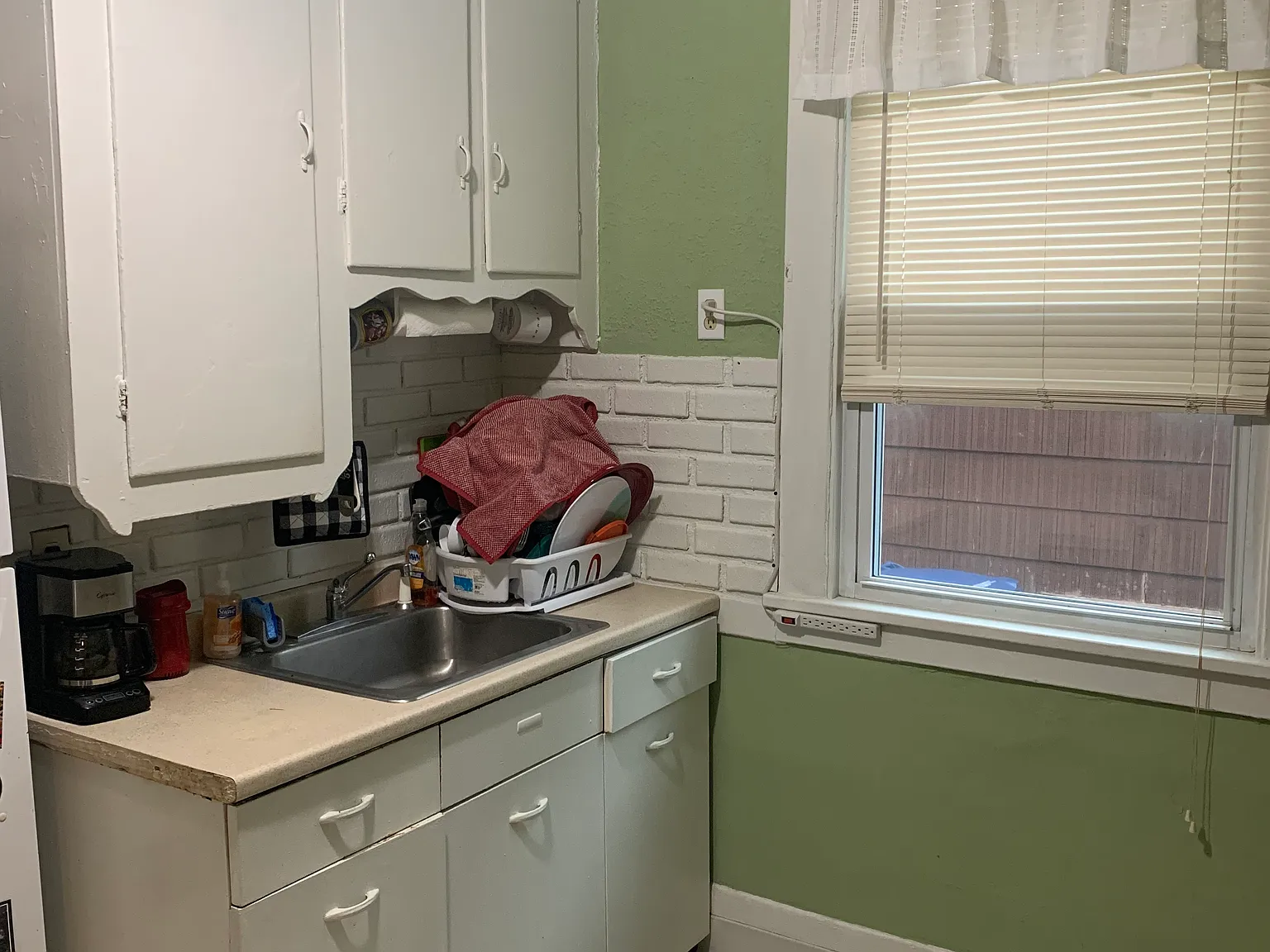 2 bed, 2033 sqft, $1,200 — Photo 2