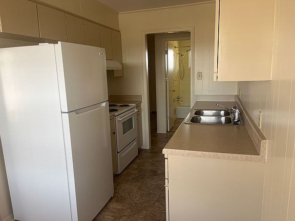 3rd image of 514 W K St #1-12