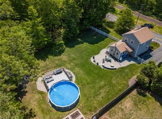 123 Field Rd, Cromwell, CT 06416