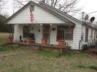 706 Bell St, Coal Hill, AR 72832