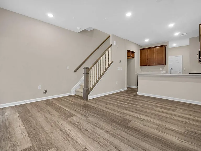 8 Jessica Ln #12103 — Photo 14