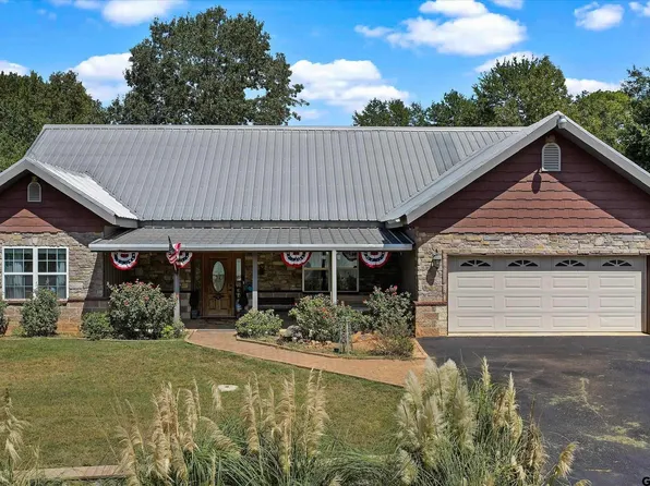 535 Oakwood Dr, Kilgore, TX 75662
