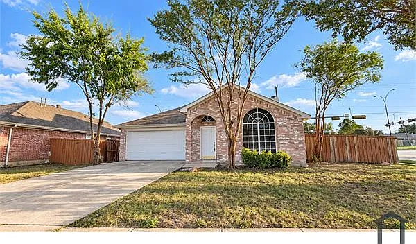 3 bed, 1602 sqft, $2,650 — Photo 1