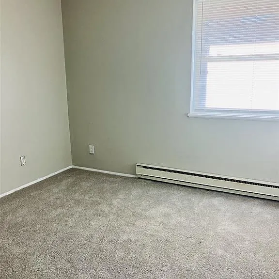 7546 Hazelcrest Dr — Photo 16