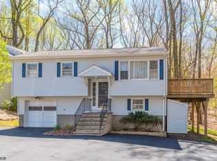 29 Vista Way, Denville, NJ 07834