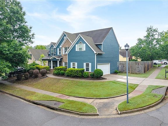 3rd image of 2734 Sedgeview Way