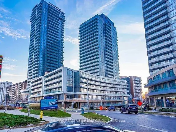 38 Forest Manor Rd, Toronto, ON