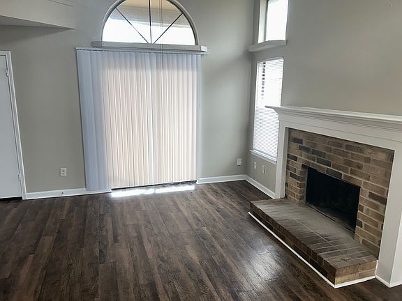2nd image of 1640 Hunterwood Dr
