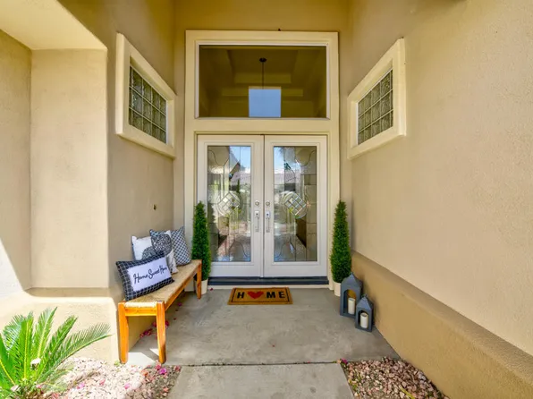 78574 Waterfall Dr, Palm Desert, CA 92211
