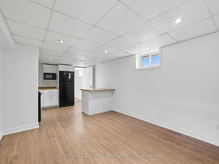 559 Hamilton St — Photo 31