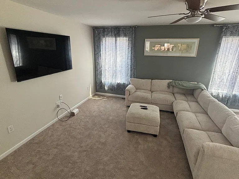 464 Smee Rd — Photo 8